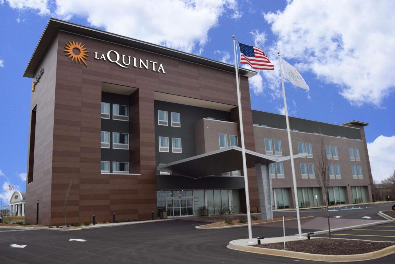 La Quinta Inn & Suites By Wyndham Round Rock Near Kalahari Exteriér fotografie