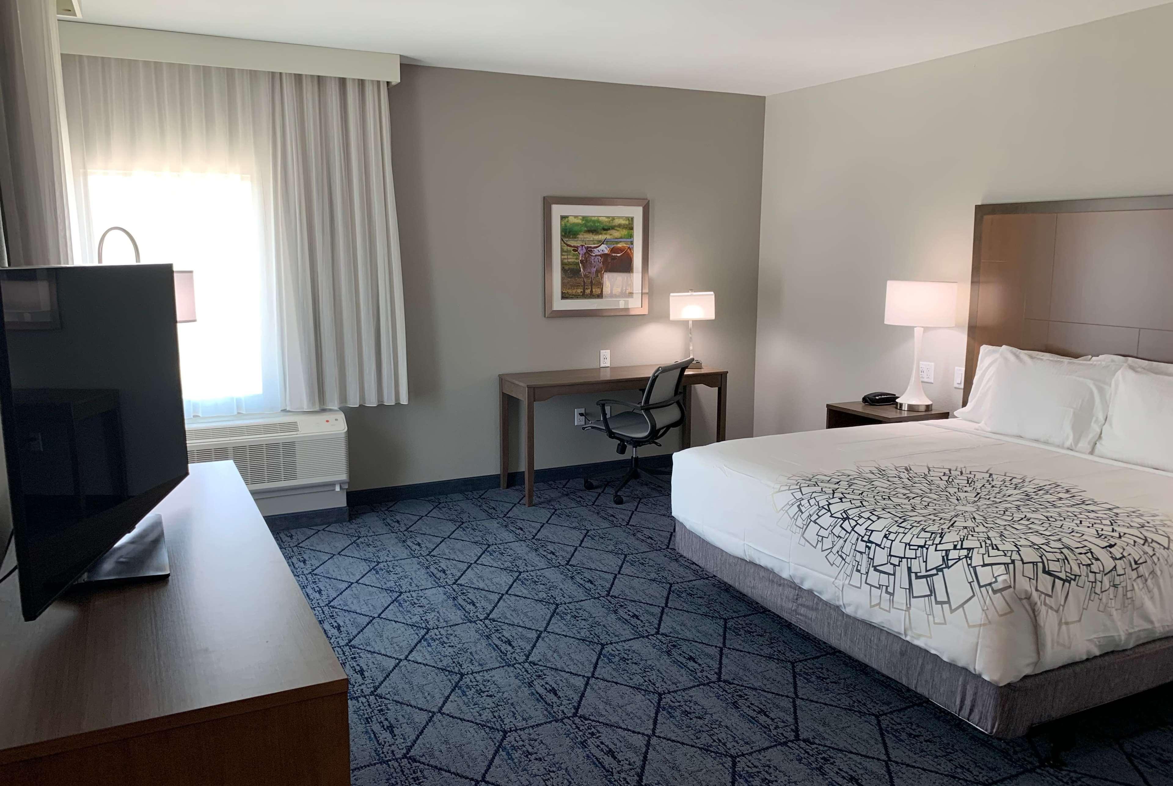La Quinta Inn & Suites By Wyndham Round Rock Near Kalahari Exteriér fotografie