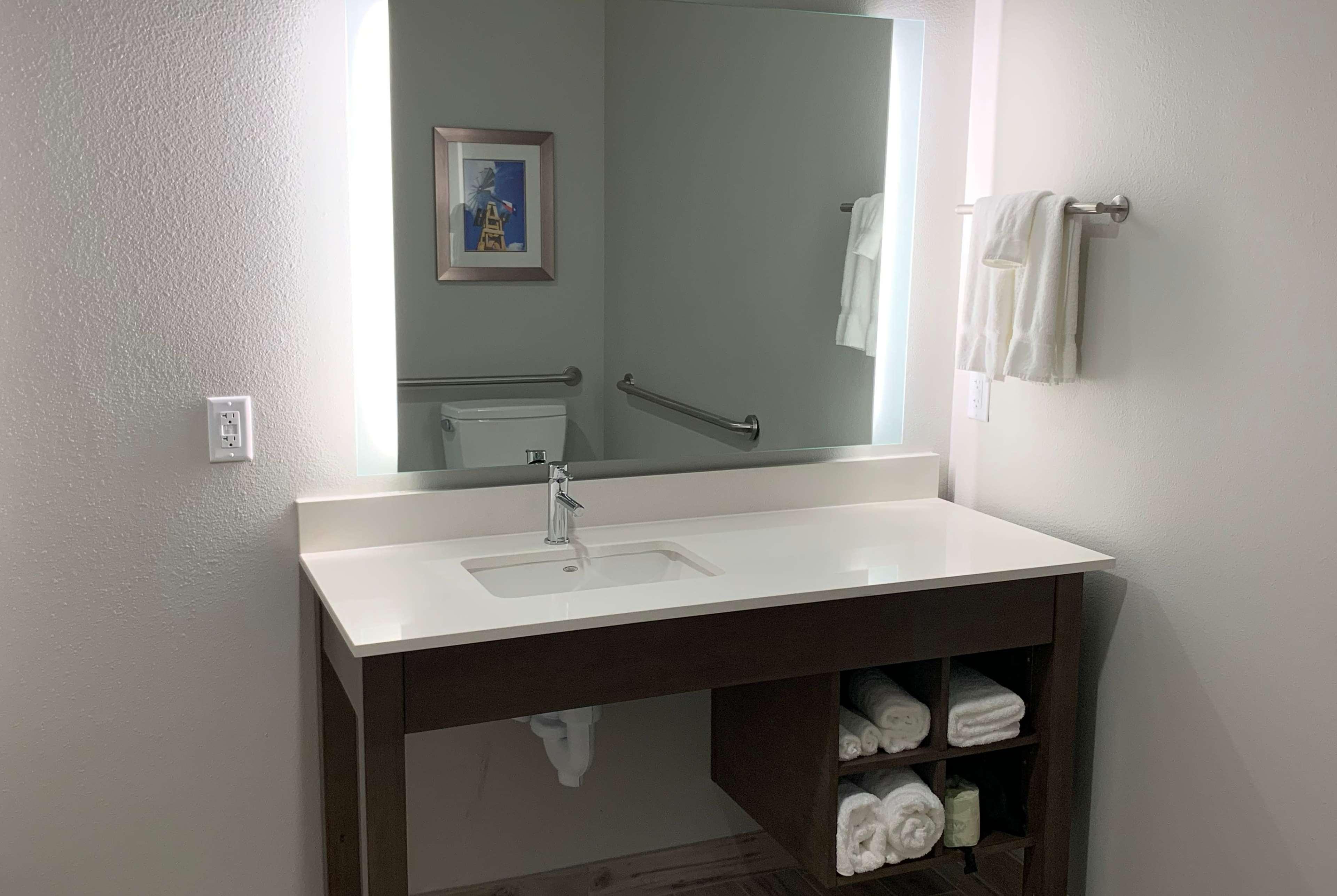 La Quinta Inn & Suites By Wyndham Round Rock Near Kalahari Exteriér fotografie