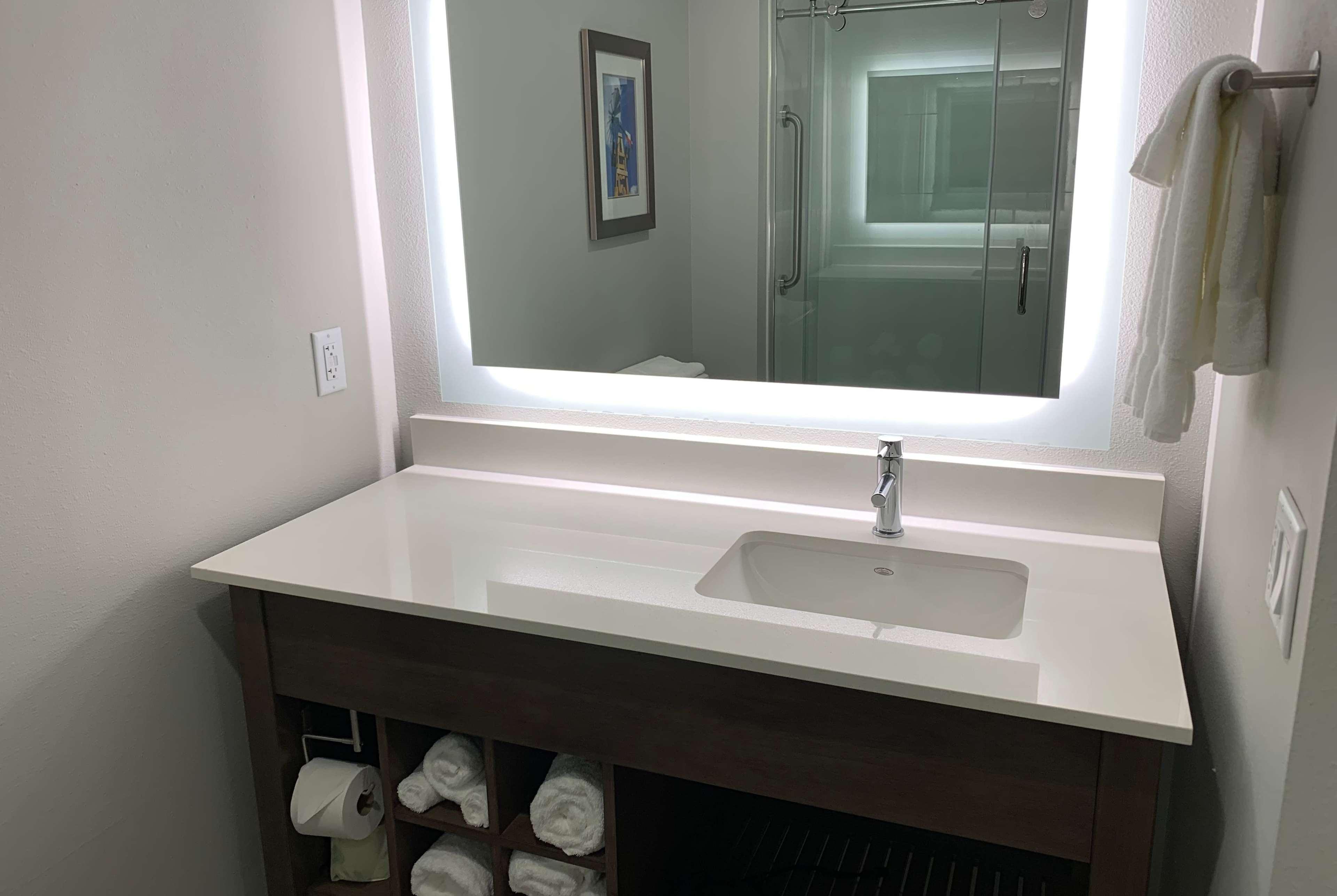 La Quinta Inn & Suites By Wyndham Round Rock Near Kalahari Exteriér fotografie