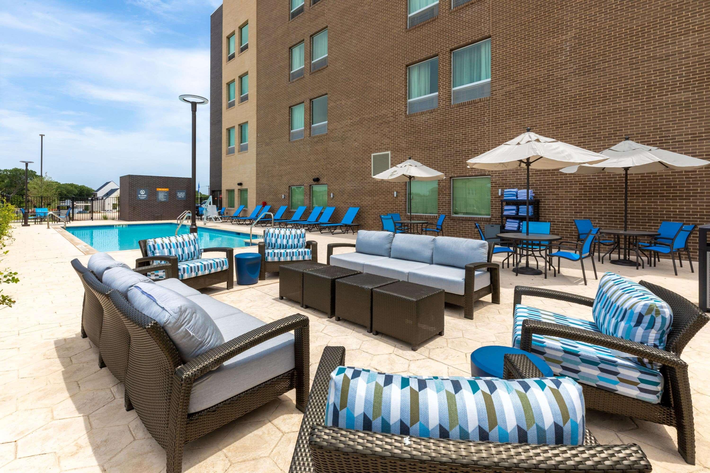 La Quinta Inn & Suites By Wyndham Round Rock Near Kalahari Exteriér fotografie