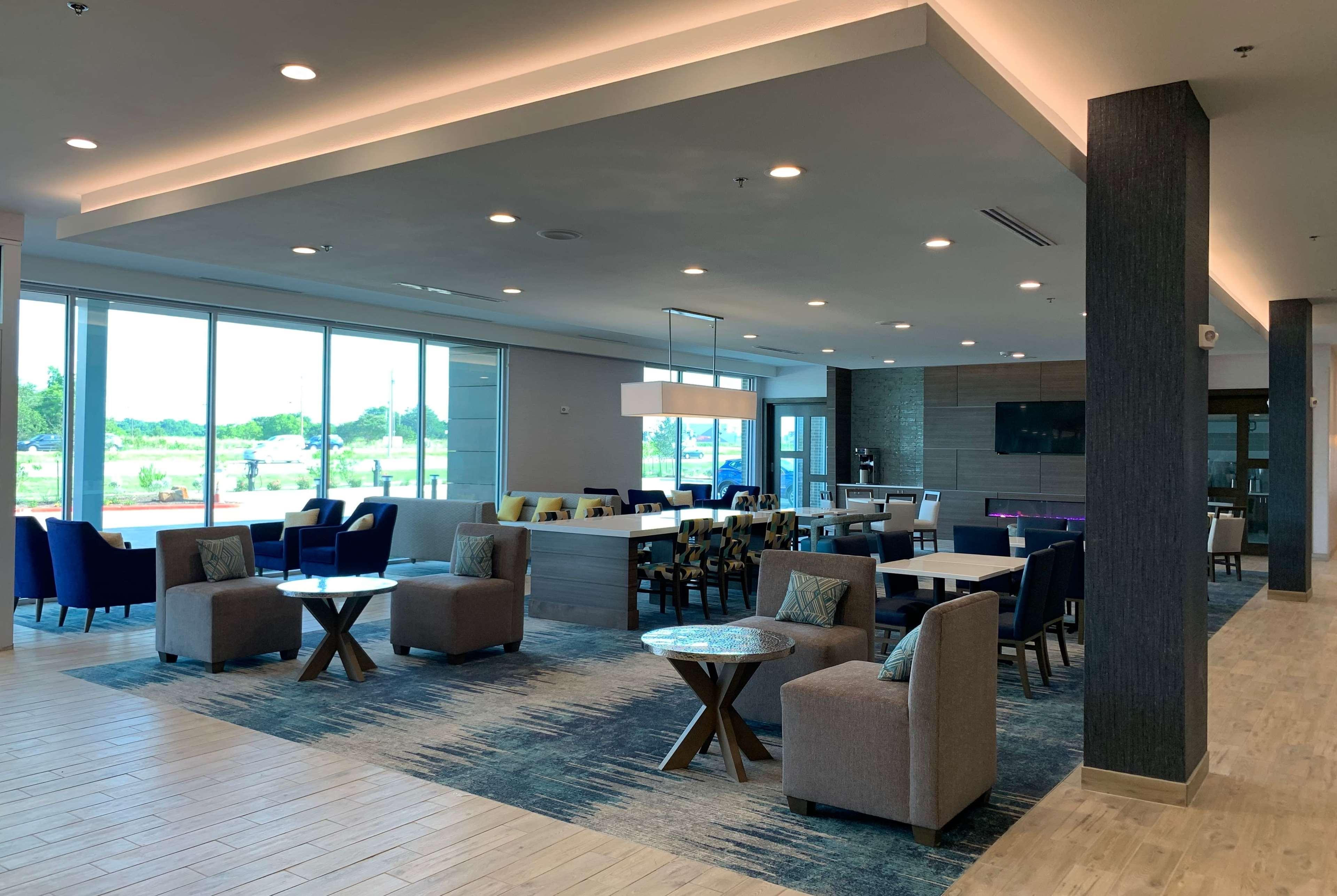 La Quinta Inn & Suites By Wyndham Round Rock Near Kalahari Exteriér fotografie