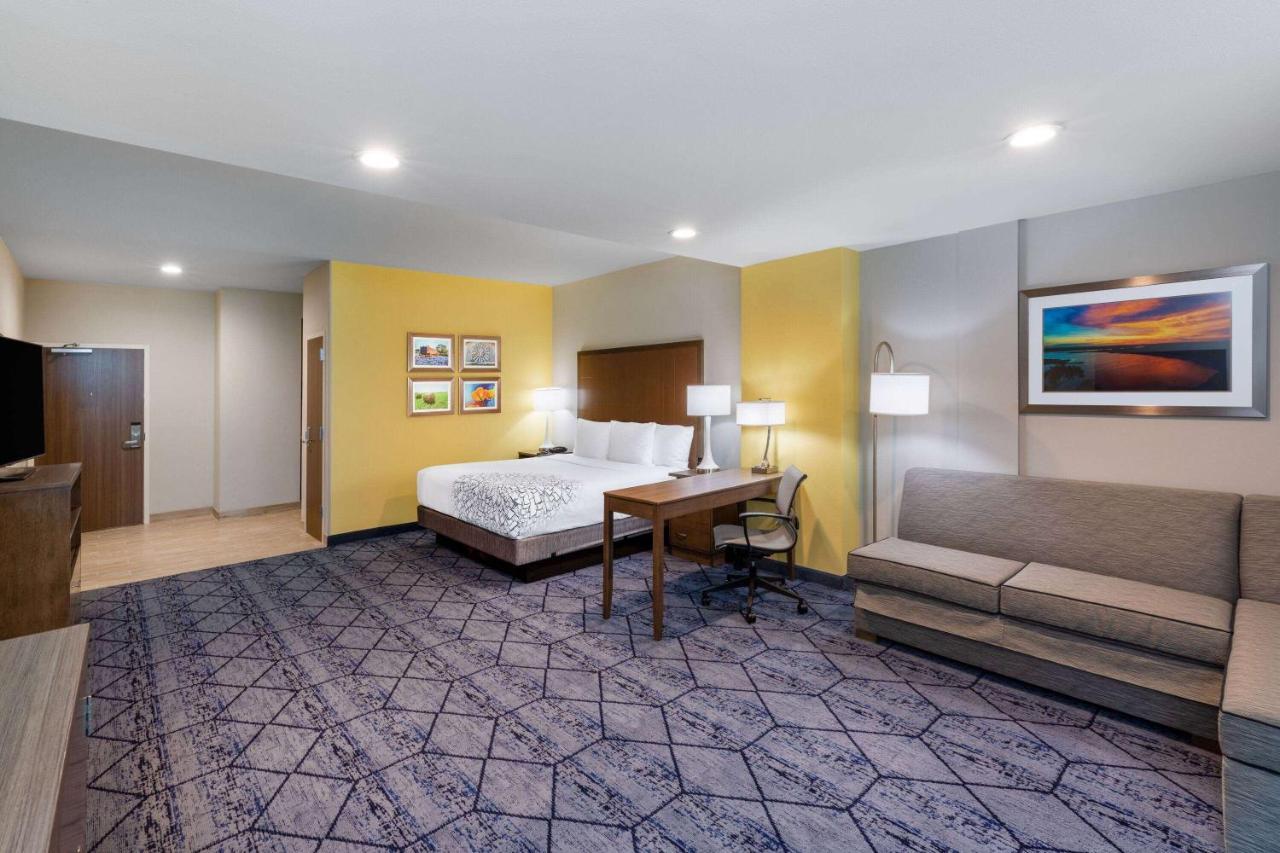 La Quinta Inn & Suites By Wyndham Round Rock Near Kalahari Exteriér fotografie