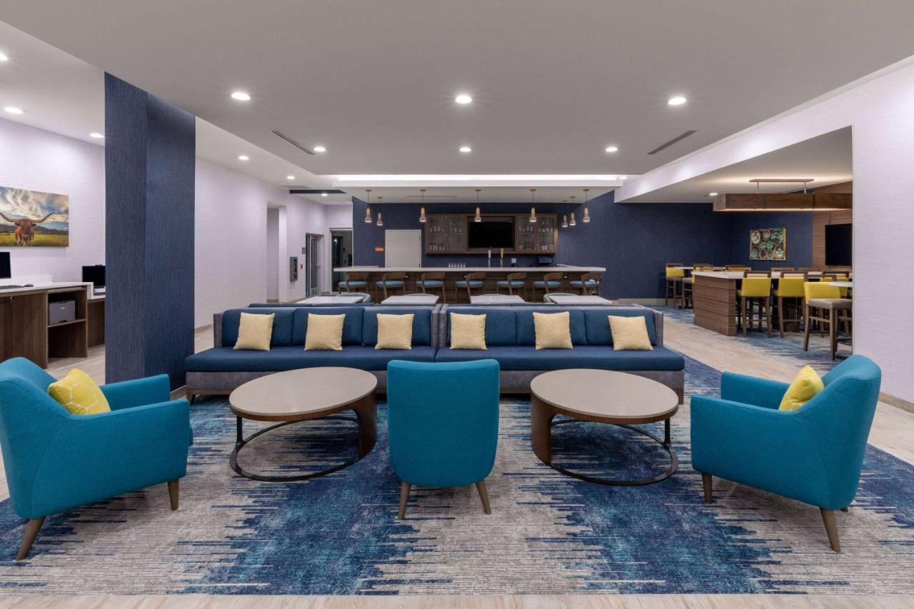 La Quinta Inn & Suites By Wyndham Round Rock Near Kalahari Exteriér fotografie
